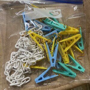 Toy Chain Organizer With Clips